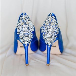 Badgley Mischka blue decorative heels